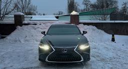 Lexus ES 300h 2021 года за 22 600 000 тг. в Алматы – фото 4