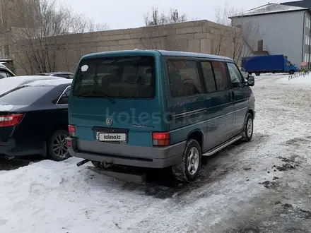 Volkswagen Multivan 1993 года за 4 800 000 тг. в Астана – фото 3