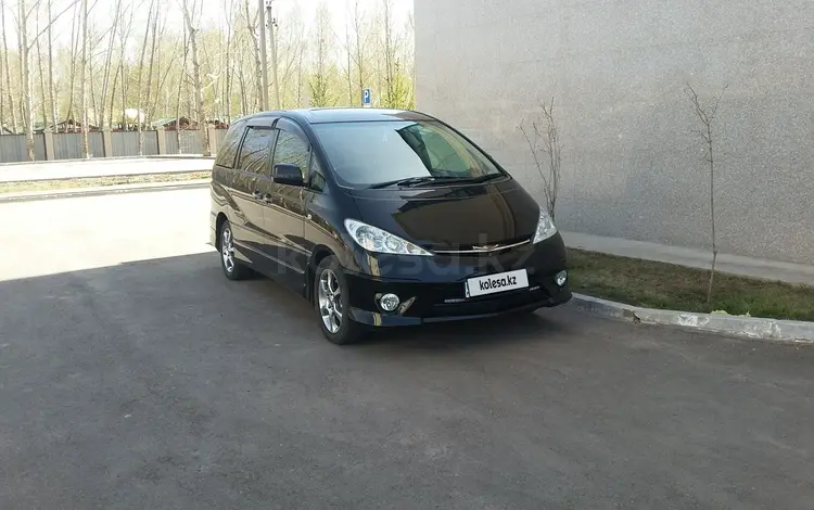 Toyota Estima 2004 года за 7 400 000 тг. в Астана