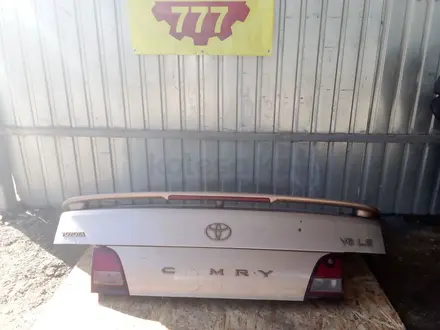 Крышка багажник в оригинале на Toyota XV10 (Америка) за 25 000 тг. в Тараз
