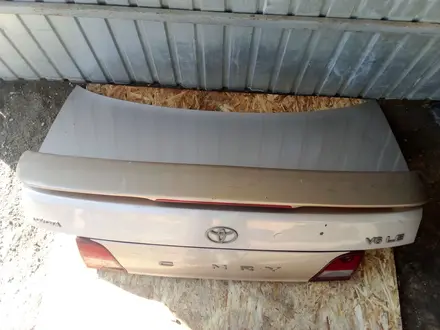 Крышка багажник в оригинале на Toyota XV10 (Америка) за 25 000 тг. в Тараз – фото 2