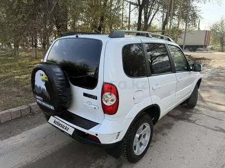 Chevrolet Niva 2022 года за 6 470 000 тг. в Алматы – фото 4