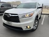 Toyota Highlander 2015 года за 13 000 000 тг. в Актобе