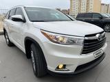 Toyota Highlander 2015 годаүшін13 000 000 тг. в Актобе – фото 2