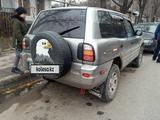 Toyota RAV4 2000 годаfor4 100 000 тг. в Алматы – фото 4