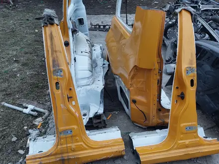 Стойка боковая за 85 000 тг. в Алматы