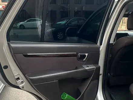 Hyundai Santa Fe 2011 года за 7 500 000 тг. в Астана – фото 13