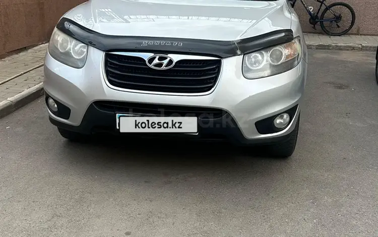 Hyundai Santa Fe 2011 года за 7 500 000 тг. в Астана