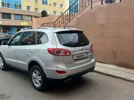 Hyundai Santa Fe 2011 года за 7 500 000 тг. в Астана – фото 6