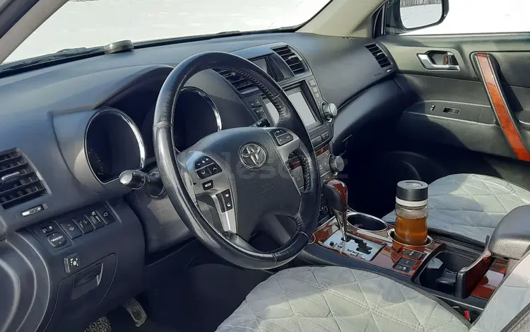 Toyota Highlander 2010 годаfor5 200 000 тг. в Алматы