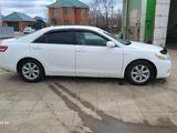 Toyota Camry 2011 года за 7 200 000 тг. в Актобе – фото 2