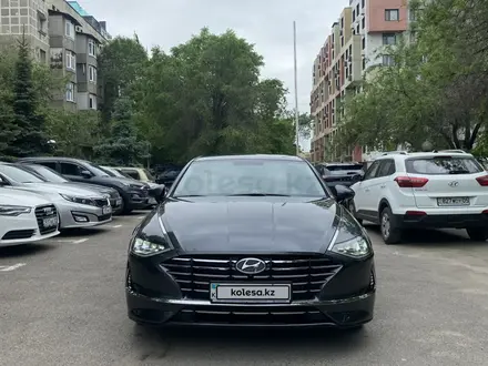 Hyundai Sonata 2023 года за 14 000 000 тг. в Алматы – фото 3