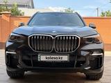 BMW X5 2021 года за 39 999 999 тг. в Шымкент