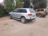 Volkswagen Touareg 2002 года за 3 500 000 тг. в Актобе – фото 5