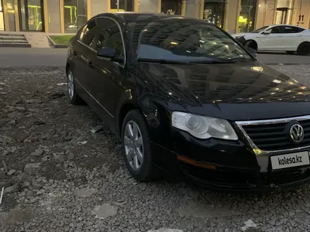 Volkswagen Passat 2006 года за 3 000 000 тг. в Астана