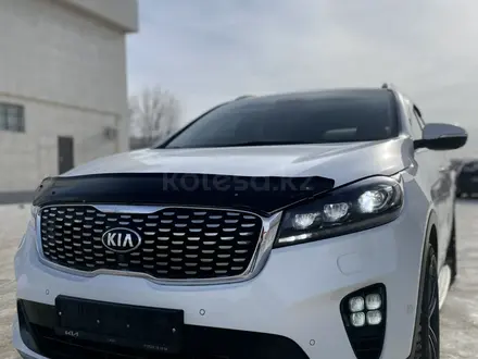 Kia Sorento 2020 года за 16 500 000 тг. в Атырау