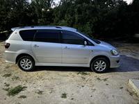 Toyota Ipsum 2004 годаfor4 600 000 тг. в Атырау