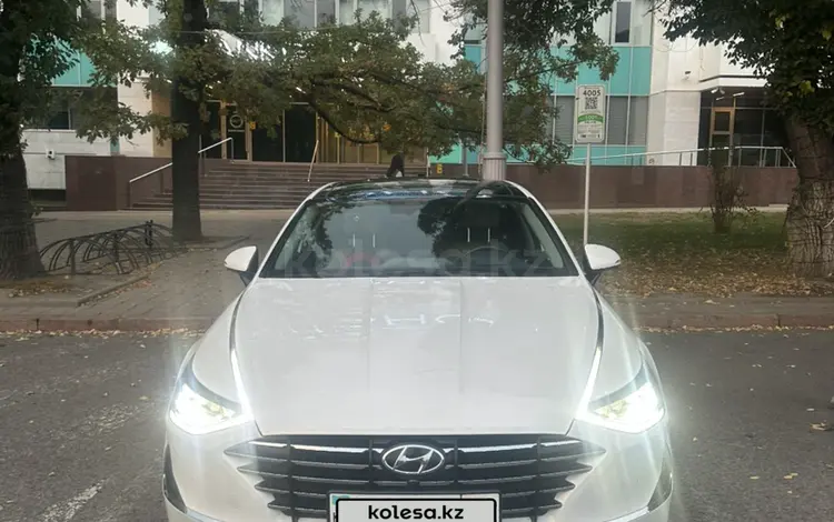 Hyundai Sonata 2022 года за 13 300 000 тг. в Алматы