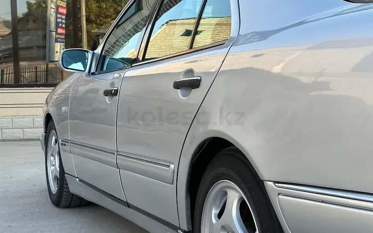 Mercedes-Benz E 320 1999 года за 3 800 000 тг. в Шымкент