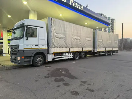 Mercedes-Benz  Actros 2014 года за 41 000 000 тг. в Алматы – фото 2