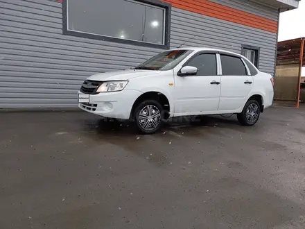 ВАЗ (Lada) Granta 2190 2013 года за 2 300 000 тг. в Атырау – фото 4