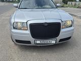 Chrysler 300C 2006 года за 4 800 000 тг. в Алматы – фото 2