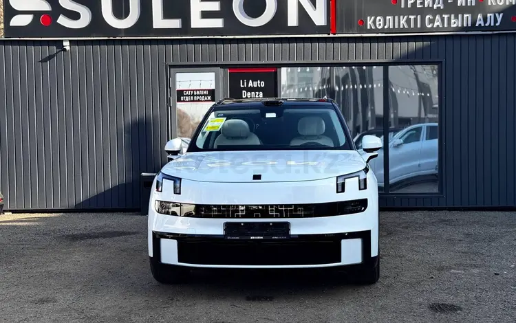 Lynk & Co 900 1.5T Ultra 2026 года за 27 000 000 тг. в Алматы