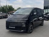 Hyundai Staria 2026 года за 27 990 000 тг. в Караганда