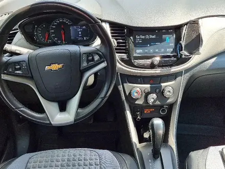 Chevrolet Tracker 2021 года за 8 400 000 тг. в Караганда – фото 11