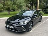 Toyota Camry 2021 годаүшін15 700 000 тг. в Караганда