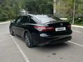 Toyota Camry 2021 года за 15 800 000 тг. в Караганда – фото 5
