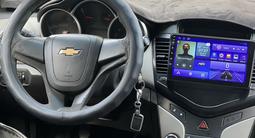 Chevrolet Cruze 2012 годаүшін2 300 000 тг. в Караганда – фото 2