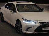 Lexus ES 250 2022 года за 21 000 000 тг. в Астана – фото 2