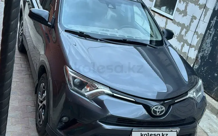 Toyota RAV4 2017 года за 12 000 000 тг. в Актобе