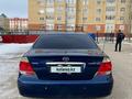 Toyota Camry 2004 годаfor7 500 000 тг. в Актобе – фото 2