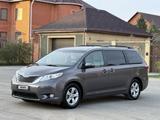 Toyota Sienna 2015 года за 8 200 000 тг. в Актобе