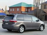 Toyota Sienna 2015 года за 8 200 000 тг. в Актобе – фото 3