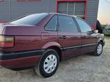 Volkswagen Passat 1993 года за 1 100 000 тг. в Есик – фото 5