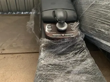 Подлокотник на мерседес w 221 за 1 000 тг. в Алматы