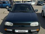 Volkswagen Golf 1993 годаүшін1 500 000 тг. в Тараз