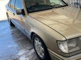 Mercedes-Benz E 220 1992 года за 1 350 000 тг. в Шымкент – фото 2