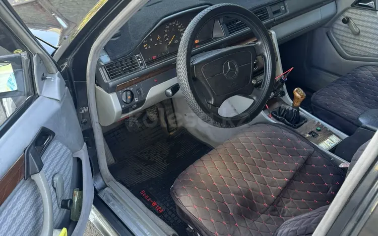 Mercedes-Benz E 230 1990 годаүшін1 000 000 тг. в Алматы