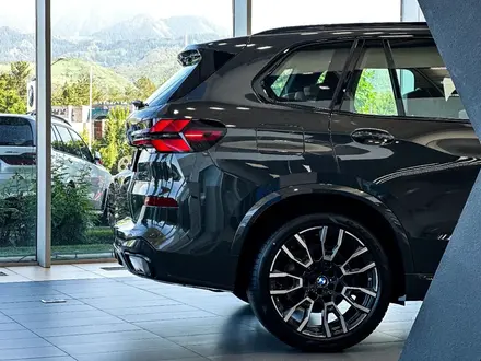BMW X5 2024 года за 62 650 534 тг. в Шымкент – фото 9