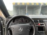 Mercedes-Benz E 320 1997 годаүшін4 500 000 тг. в Актау – фото 2