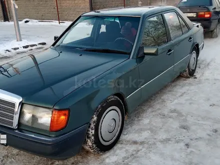 Mercedes-Benz E 230 1992 года за 1 100 000 тг. в Алматы – фото 3