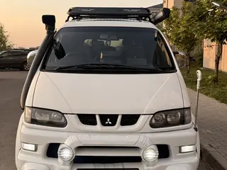 Mitsubishi Delica