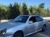 Mercedes-Benz E 320 1996 года за 1 700 000 тг. в Жаркент – фото 2