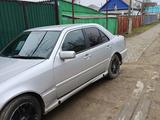 Mercedes-Benz C 200 1995 года за 1 800 000 тг. в Актобе – фото 4