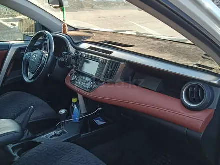 Toyota RAV4 2015 года за 10 500 000 тг. в Караганда – фото 4