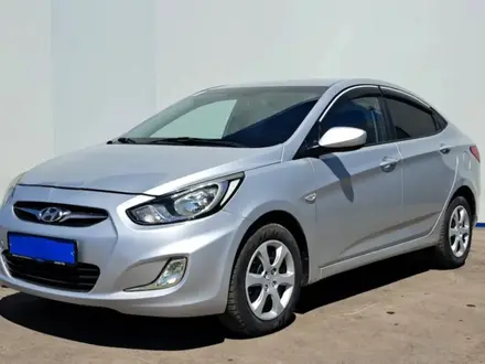 Передний дверь на Хэндай Акцент 11-/ Hyundai Accent 11- за 65 000 тг. в Алматы – фото 2